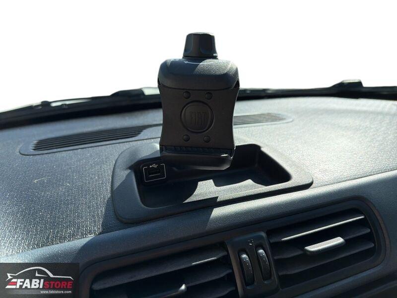 FIAT Panda 0.9 TwinAir 86 Cv 4x4 - 5 Posti, Bluetooth, Clima ecc