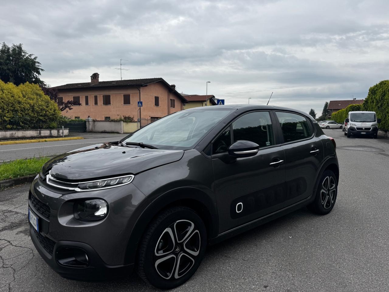 Citroen C3 , euro 6b, 92.000 km, grandinata, anno 2019