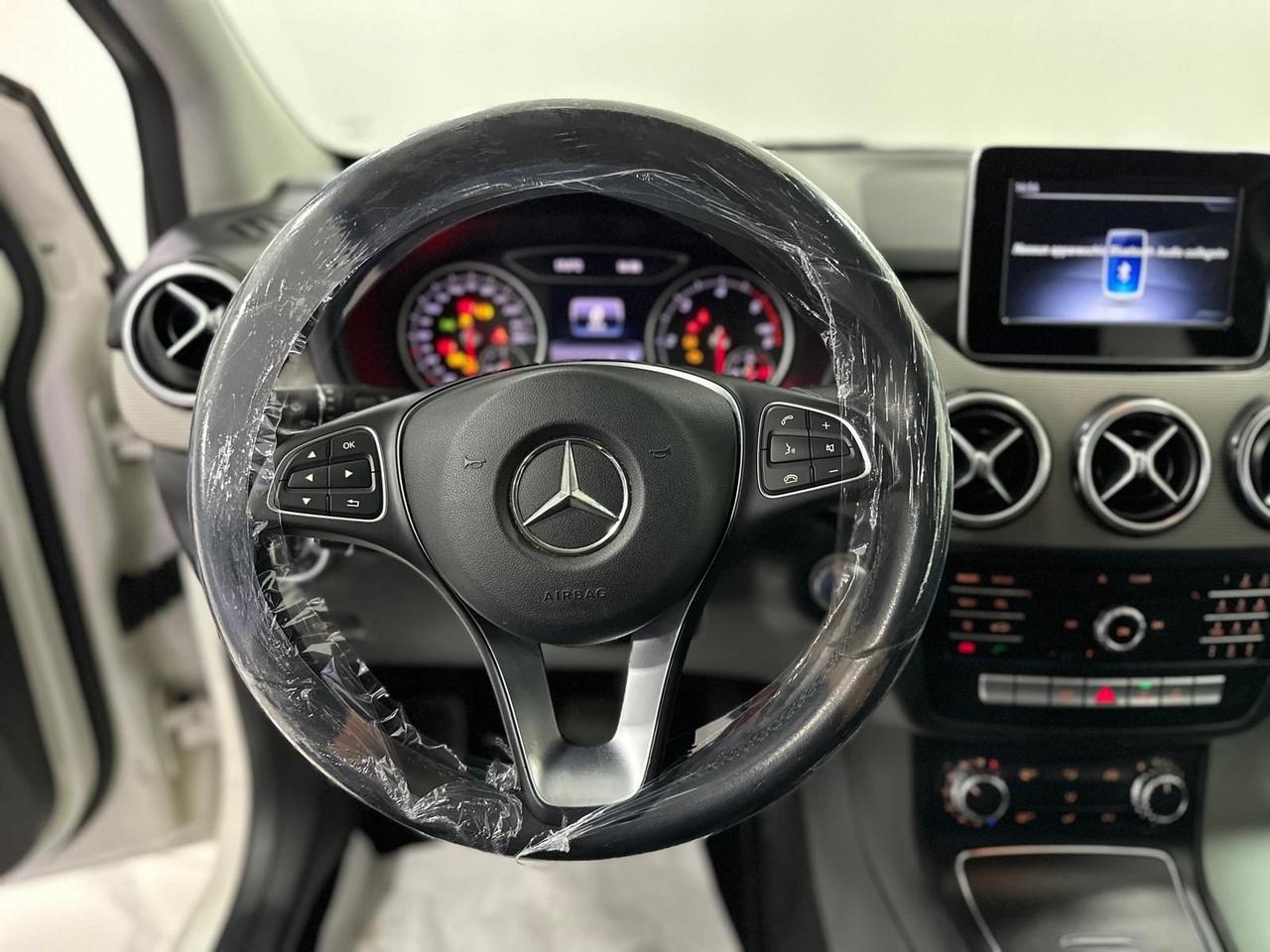 Mercedes-benz B 200 d Automatic -GARANTITA-LED-2018