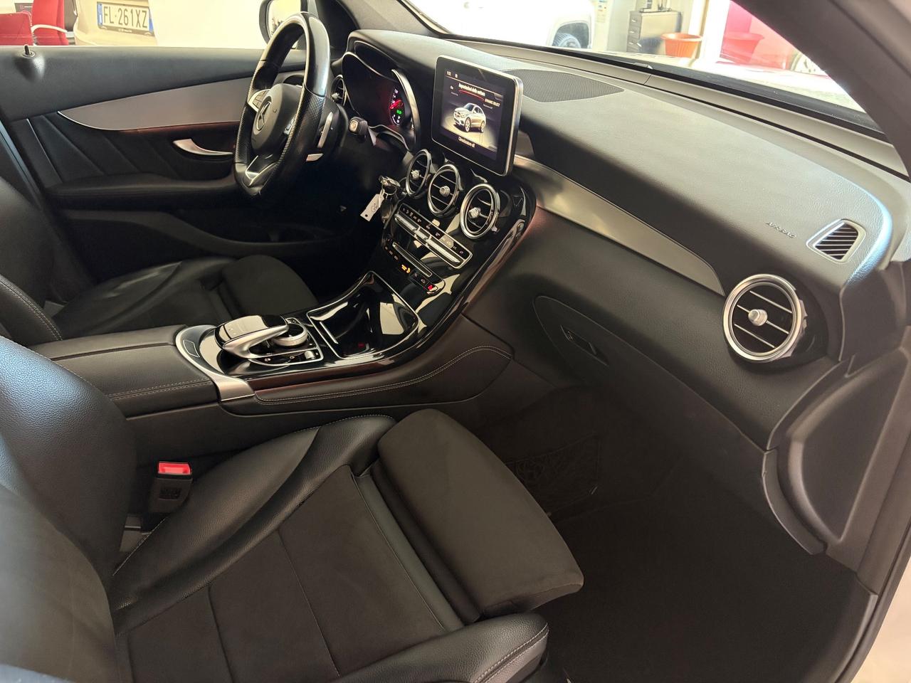 MERCEDES GLC 250 D PREMIUM 4 MATIC AUTO