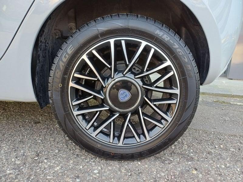 Lancia Ypsilon 1.2 UnYca Gpl 69cv KM CERTIFICATI-GARANZIA