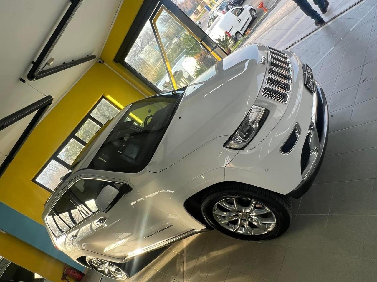 Jeep Grand Cherokee 3.0 V6 CRD 250 CV Multijet II Summit accetto permute e finanziamenti