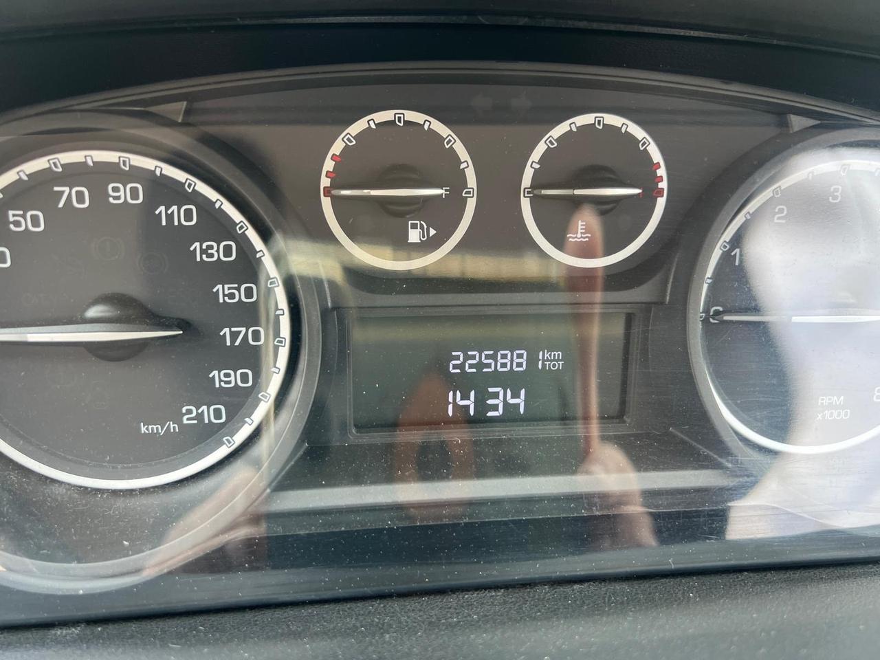 Lancia Ypsilon 0.9 TwinAir 85 CV 5 porte Metano Ecochic Elle