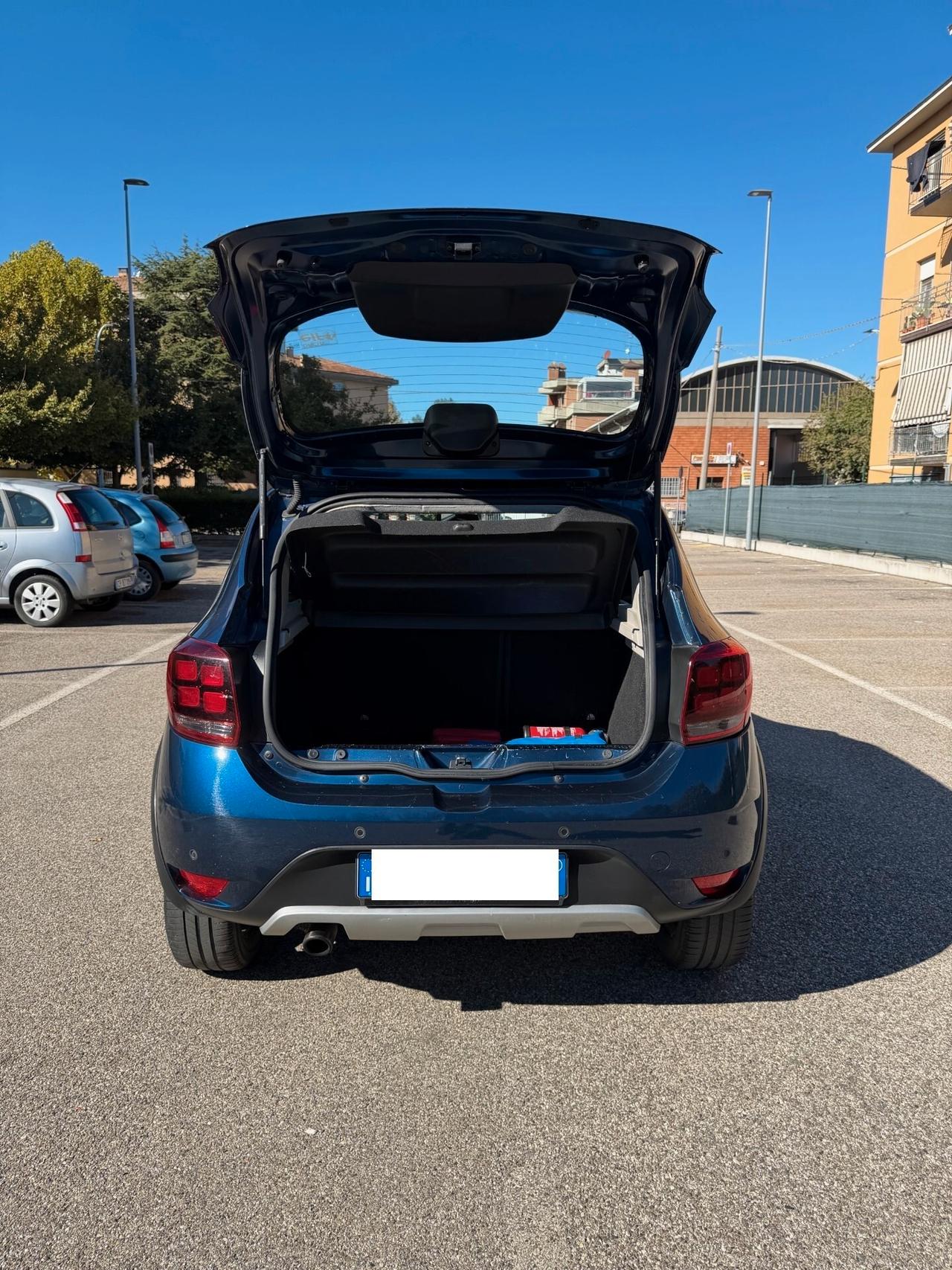 Dacia Sandero Stepway 0.9 tce - NEOP. - 12 MESI DI GARANZIA -