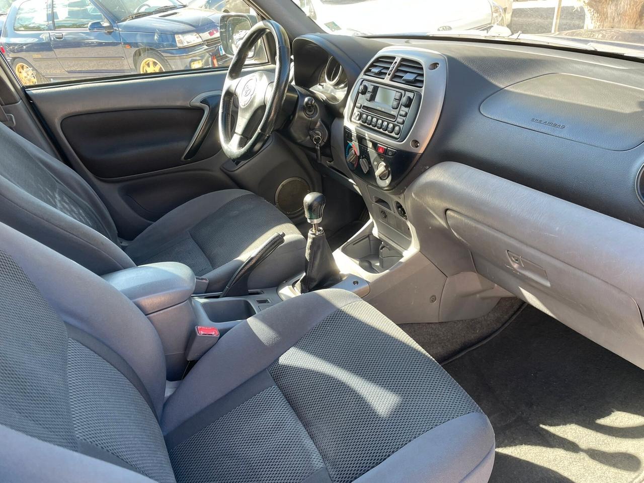 Toyota RAV 4 2.0 D-4D - 2002