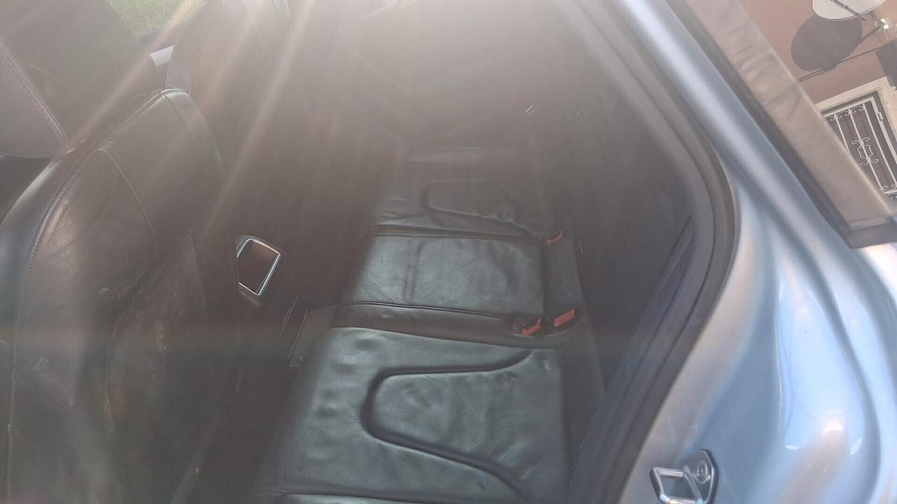VETTURA DEMOLITA PER EXPO!!! Audi A4 Avant 2.0 TDI 143CV F.AP.