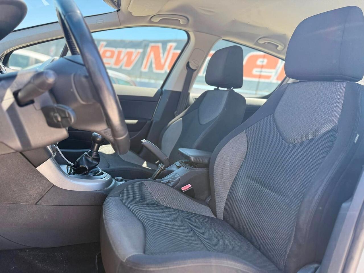 Peugeot 308 1.6 e-HDI 92cv Active 2012