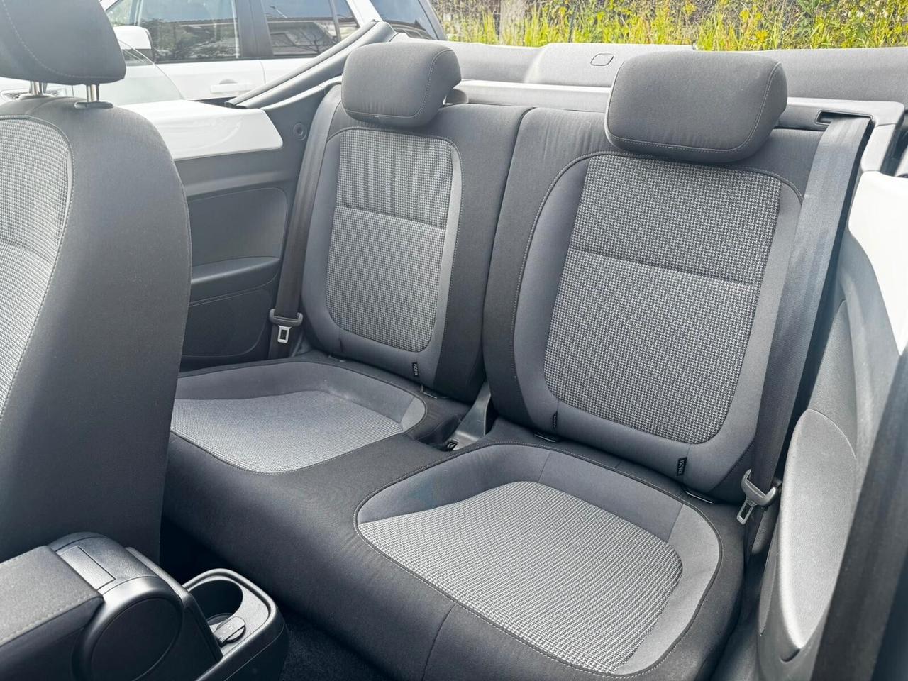 Volkswagen Maggiolino Cabrio 2.0 TDI Design BlueMotion Technology