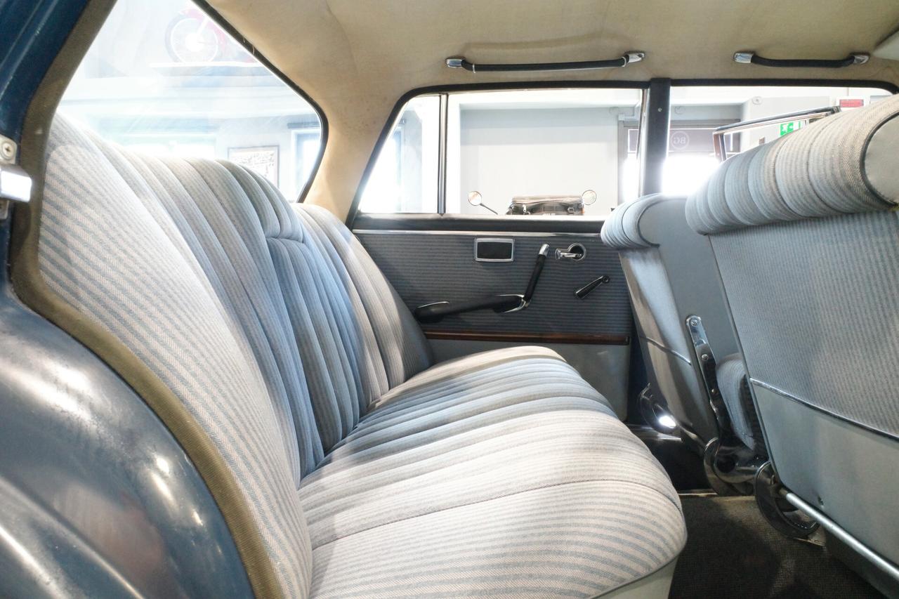 Mercedes-benz 220 220S