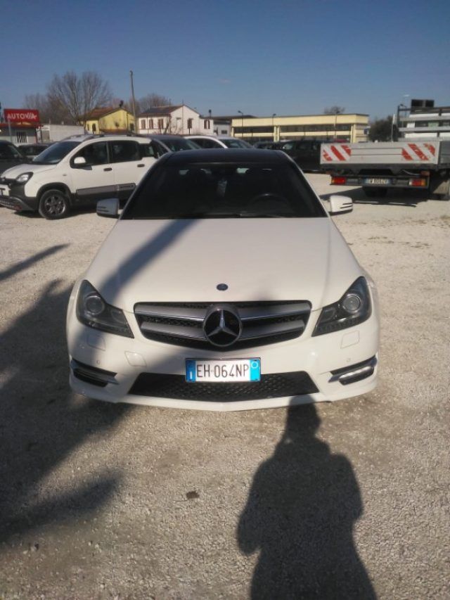 MERCEDES-BENZ C 250 CDI BlueEFFICIENCY Coupé AMG