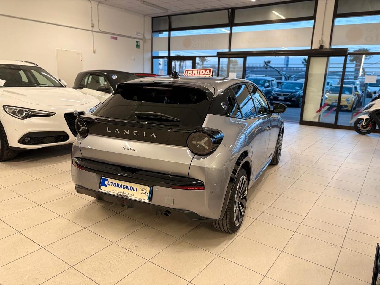 Lancia Ypsilon LX Hybrid 110 e-DCT SPOTICAR