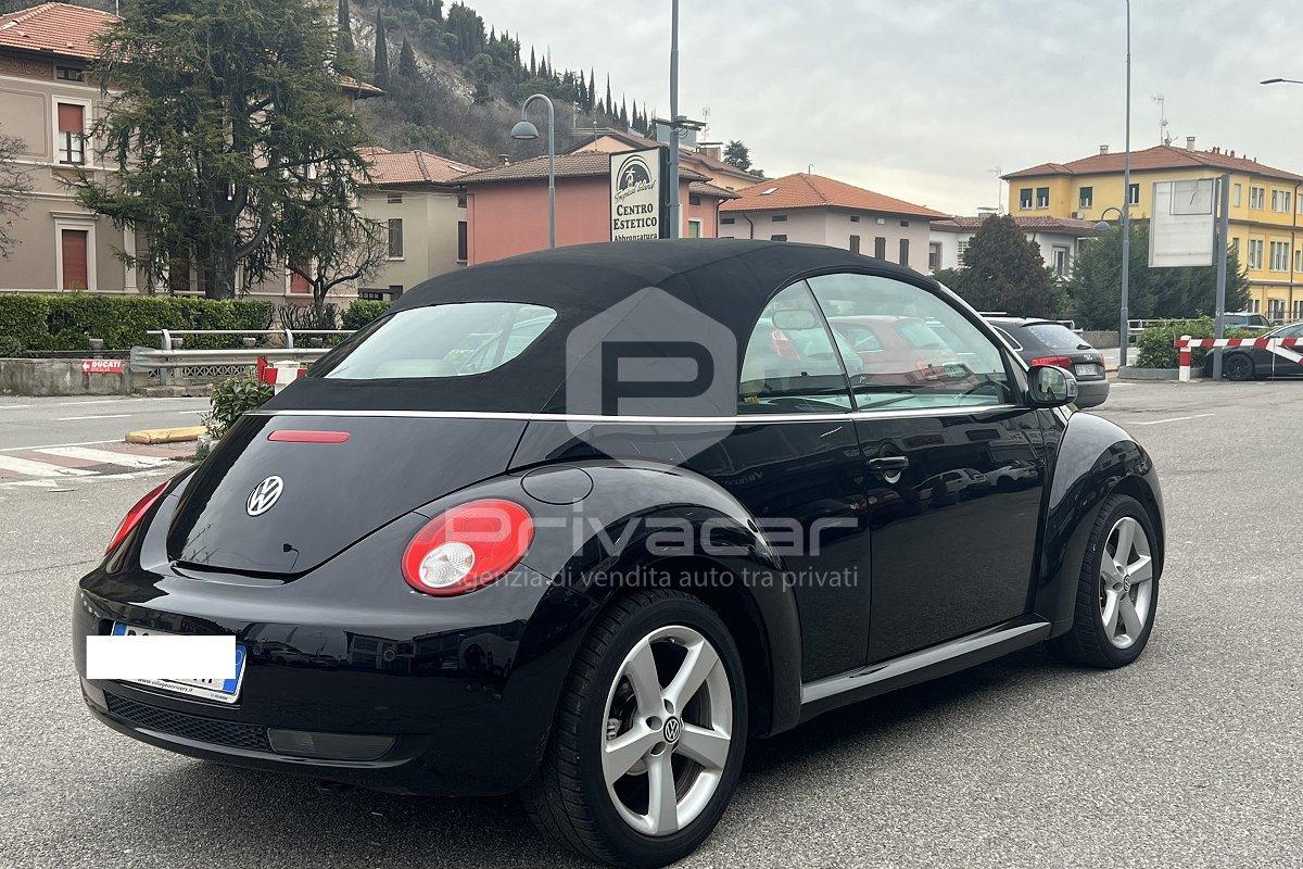 VOLKSWAGEN New Beetle 1.6 Cabrio