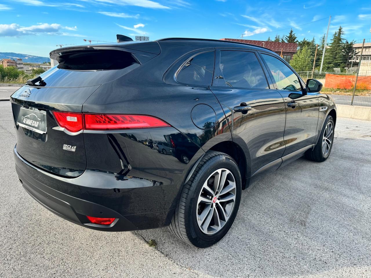 Jaguar F-Pace 2.0 D 180 CV AWD aut. R-Sport