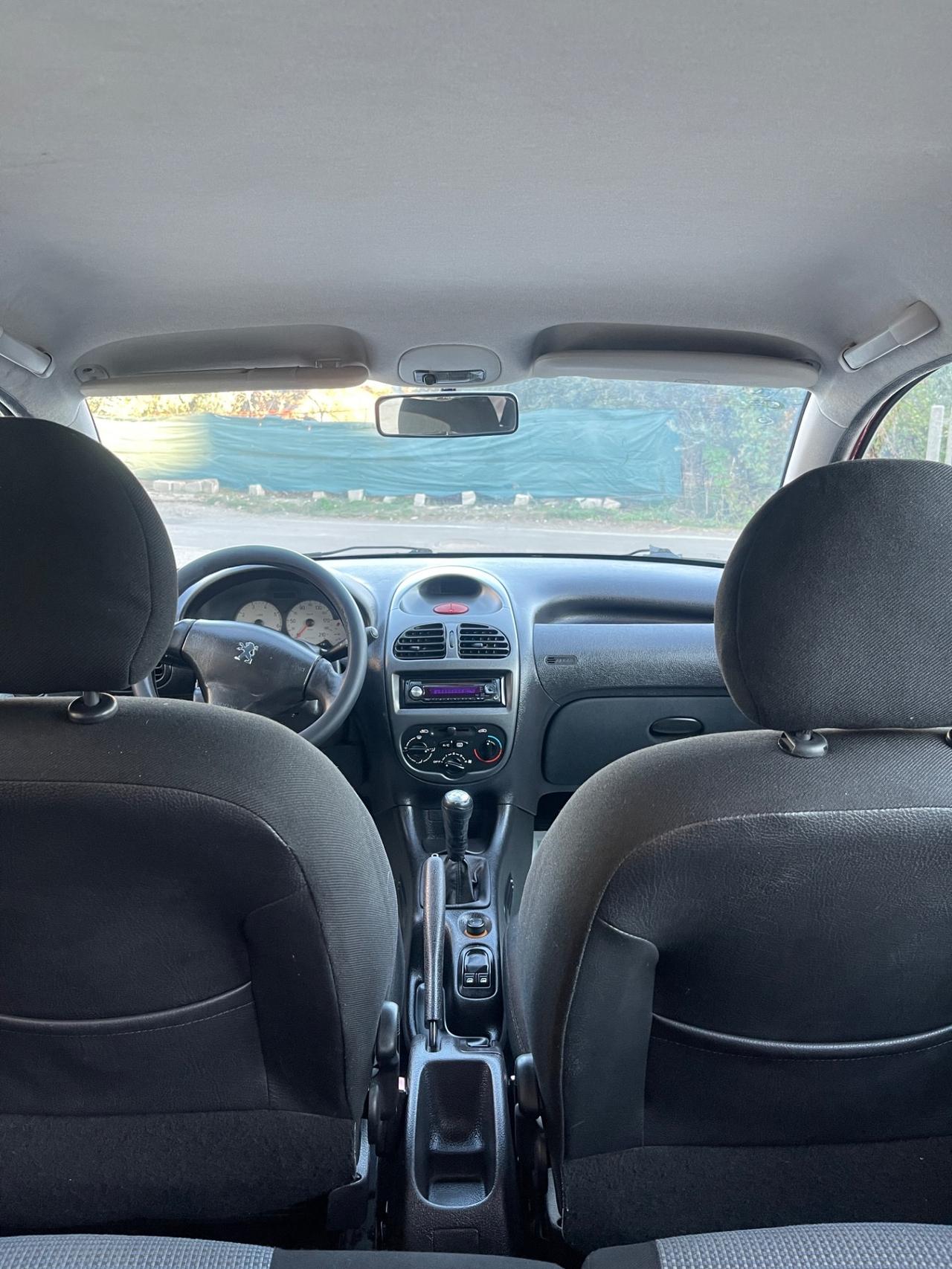 Peugeot 206 1.4 5p. Enfant Terrible