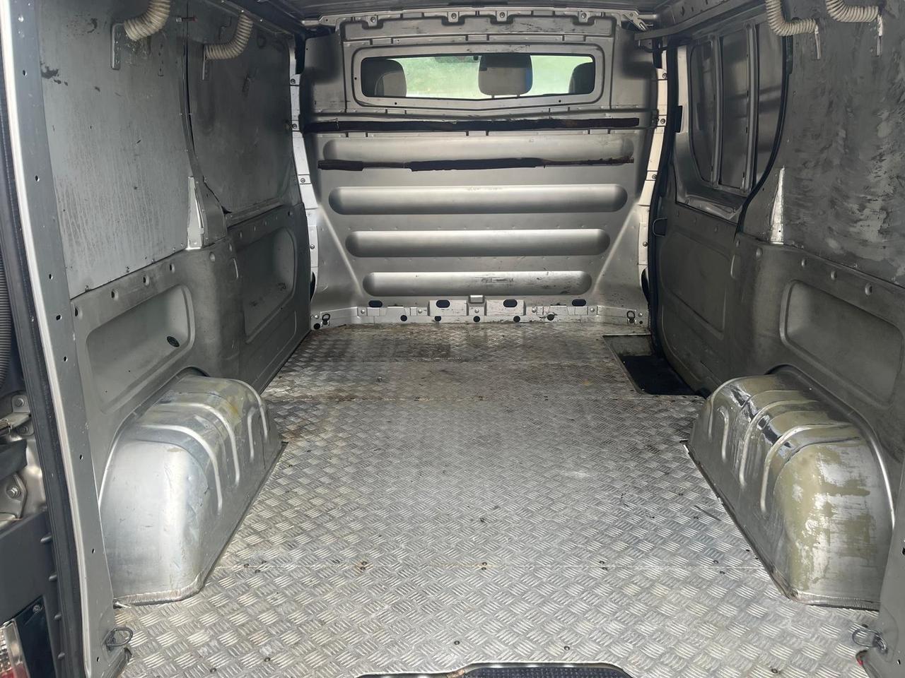 Renault trafic cargo 1.9 dci-cv 100 -2004