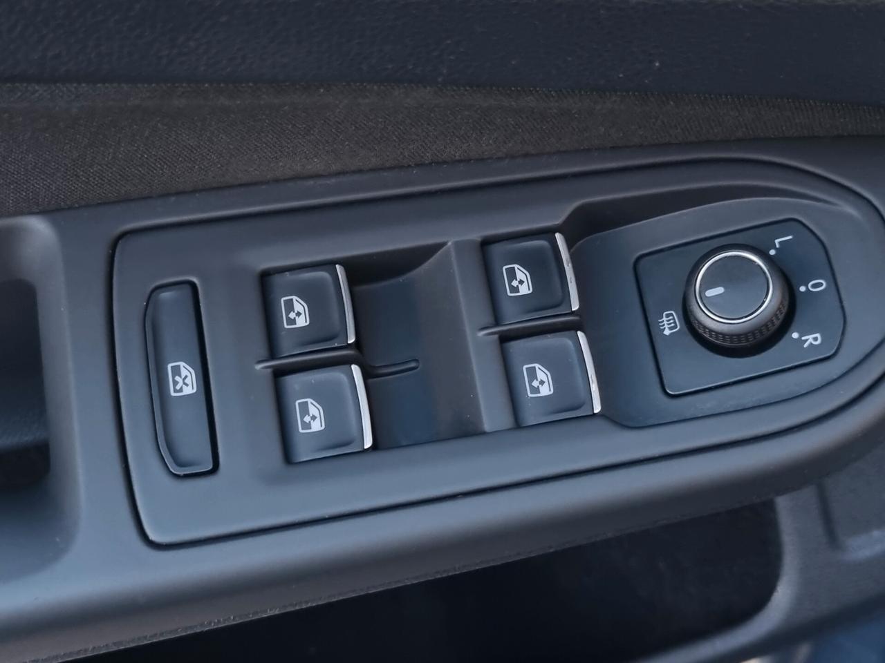 Volkswagen Golf VIII 2020 1.0 etsi evo Life 110cv dsg