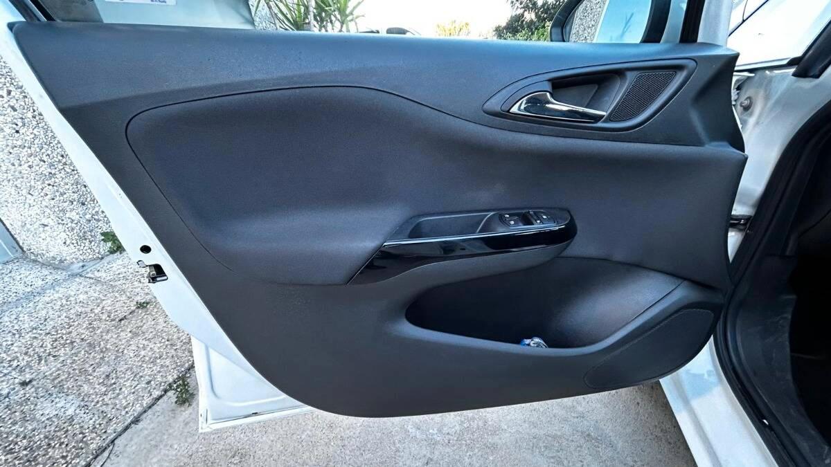 Opel Corsa 1.4 Innovation GPL 90cv con 72400 km