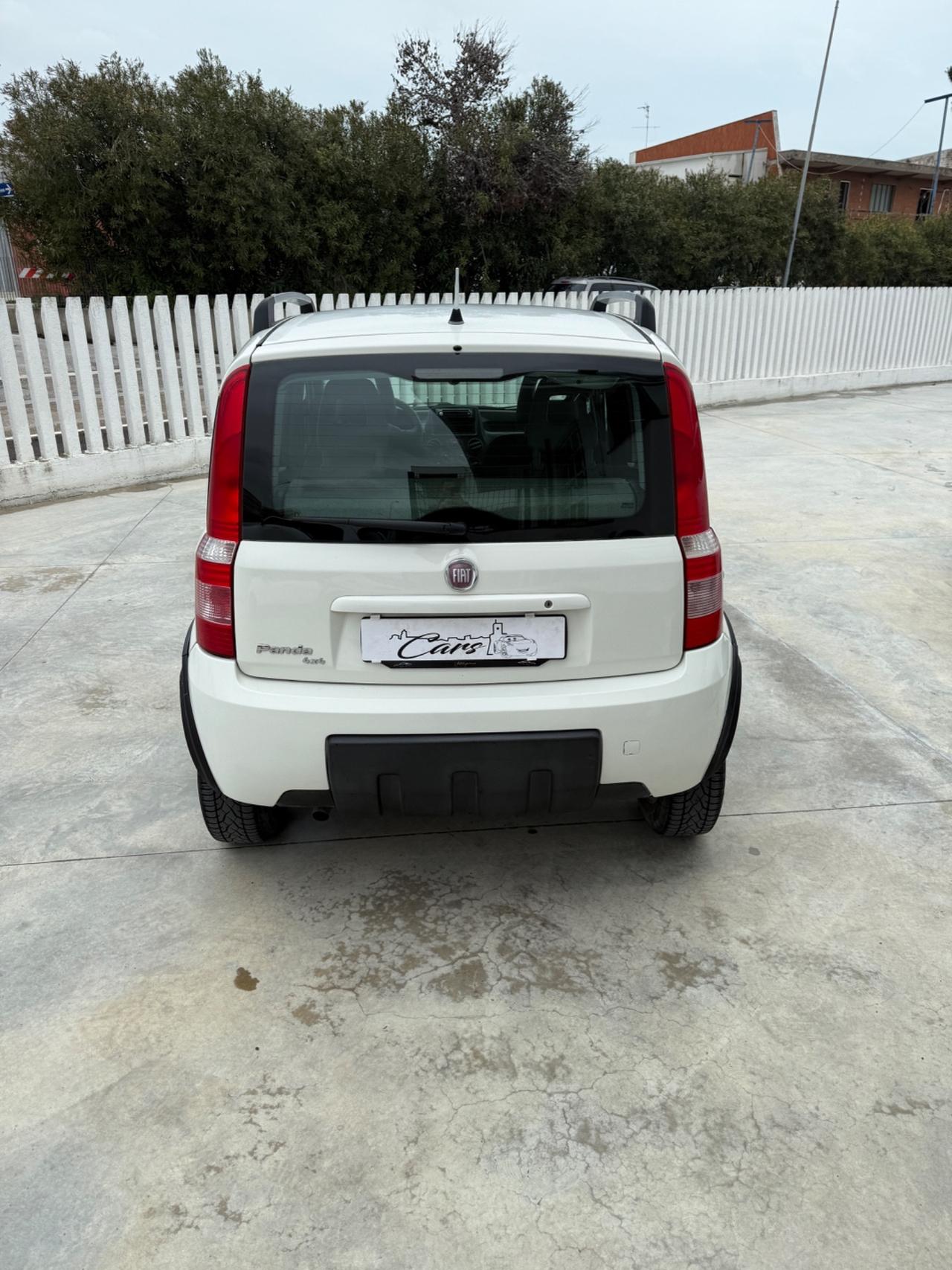 Fiat Panda 1.3 MJT 16V DPF 4x4 Climbing