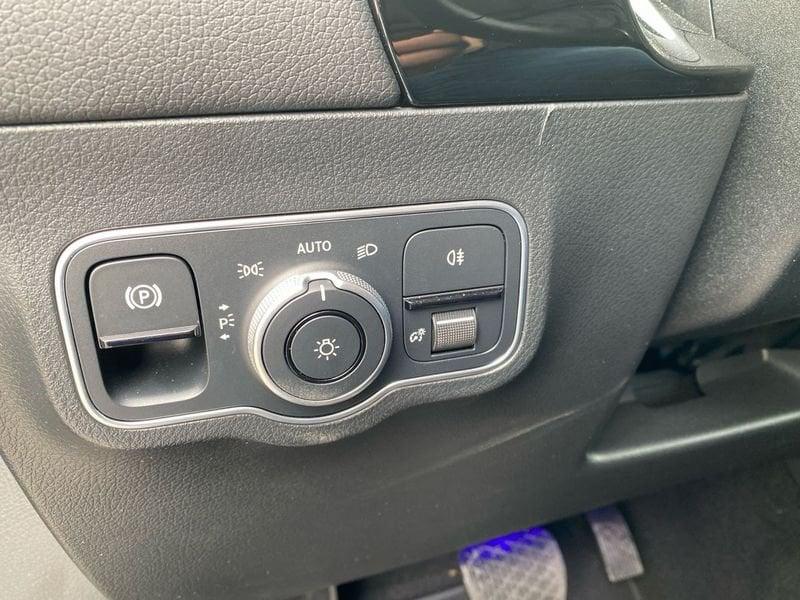 Mercedes-Benz EQA 300 Progressive Advanced 4matic