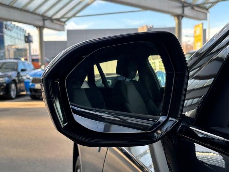 BMW Serie 5 520d sDrive M Sport Pro Gancio Tetto Pelle Camera
