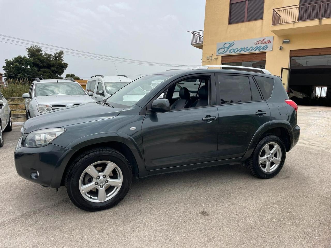 Toyota RAV 4 Crossover 4X4 2.2 D-Cat 177 CV Luxury