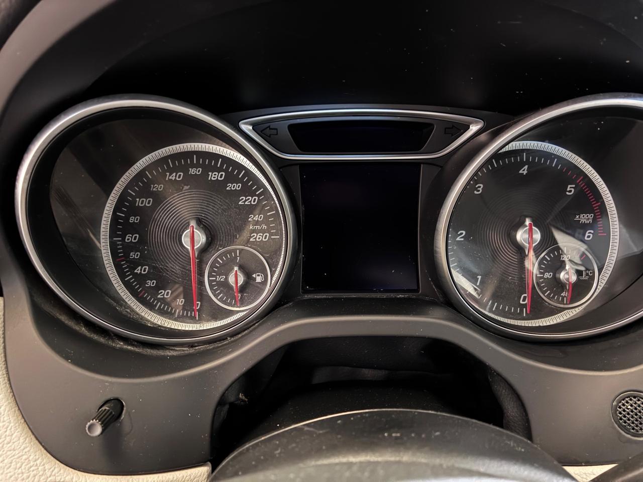 Mercedes-benz CLA 180 d Business