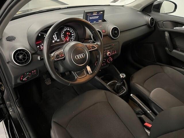 Audi A1 -1.6 tdi-Attraction-90cv-DIESEL-EURO5B-NEOPATENTATI