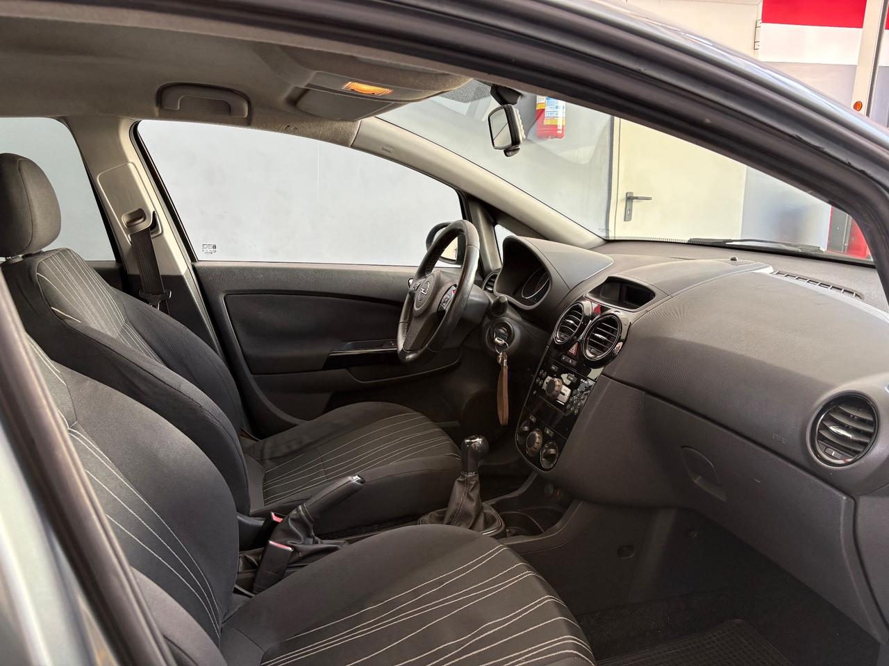 Opel Corsa 1.2 5 porte Enjoy
