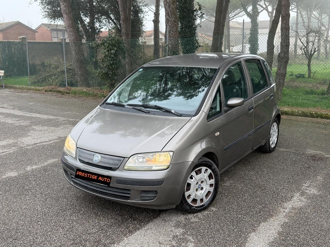 Fiat Idea 1.4 16V GPL BlackEnergy