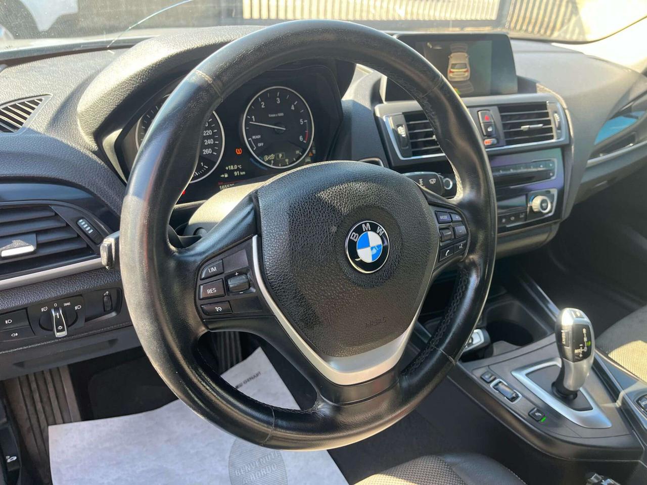 Bmw 118 118d 5p. Urban