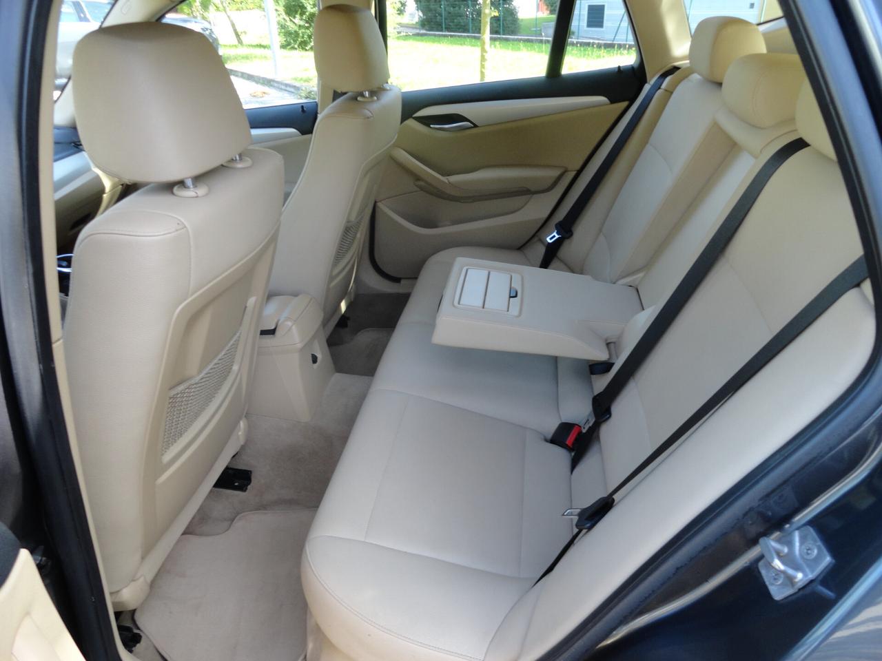 Bmw X1 sDrive18d X Line
