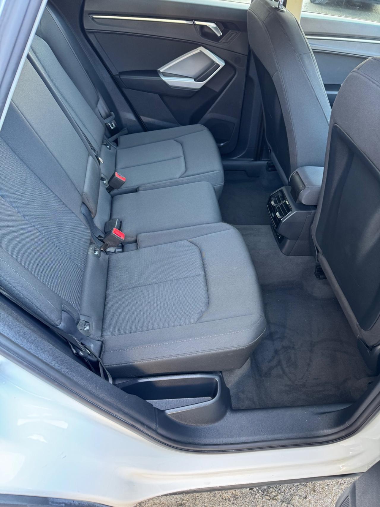 Audi Q3 35 TDI quattro S tronic line edition