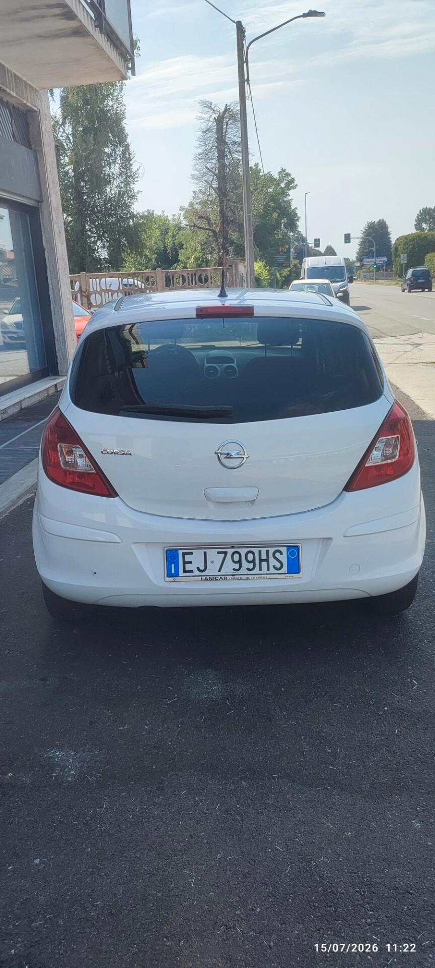 Opel Corsa 1.2 5 porte Club