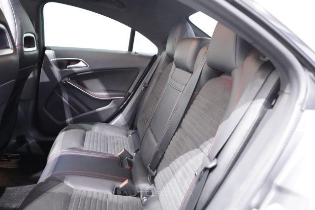 MERCEDES-BENZ CLA 220 d 4Matic Automatic Premium DarkNight #PerOPERATORI