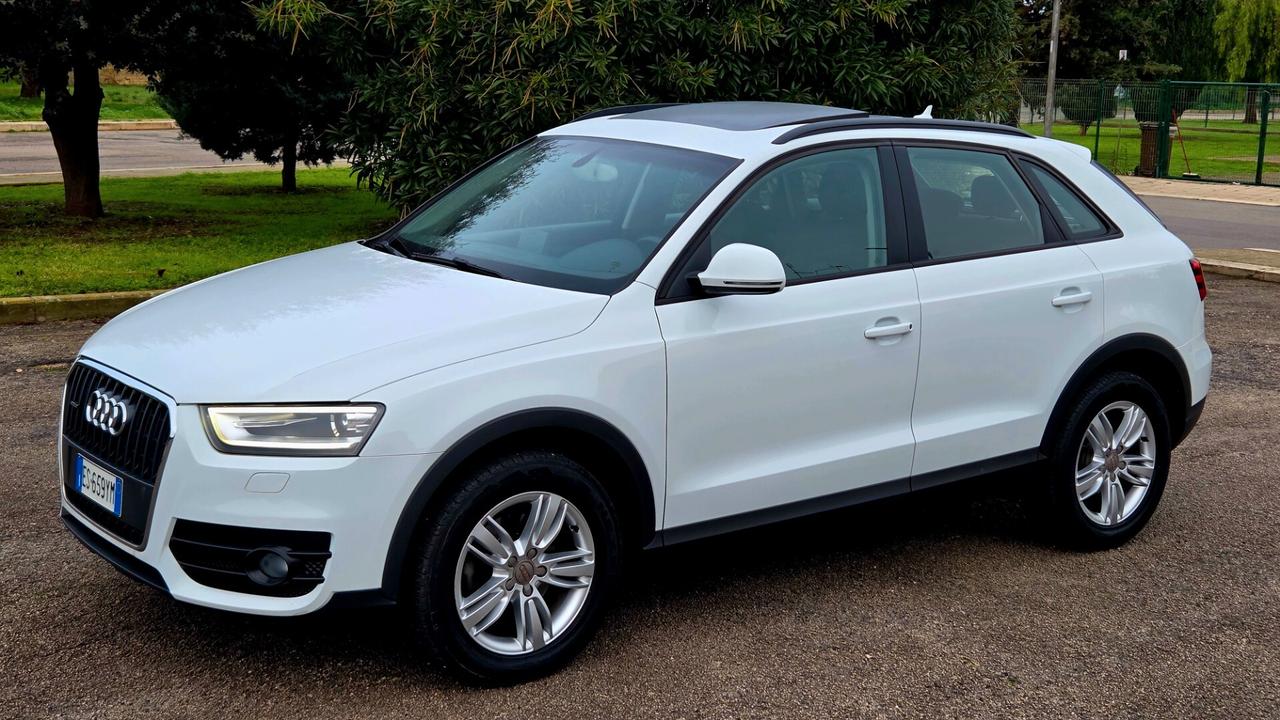Audi Q3 2.0 TDI quattro S tronic TETTO