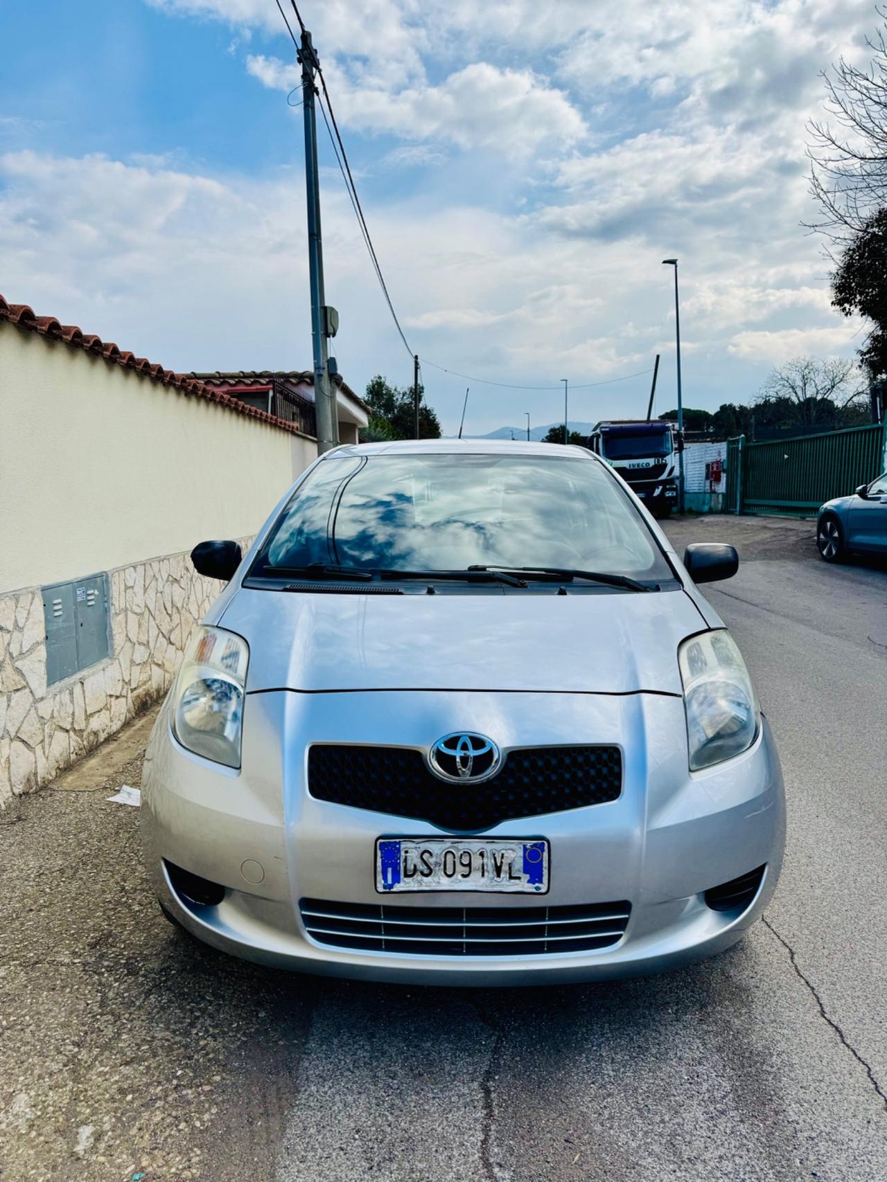 Toyota Yaris 1.0 unico proprietario
