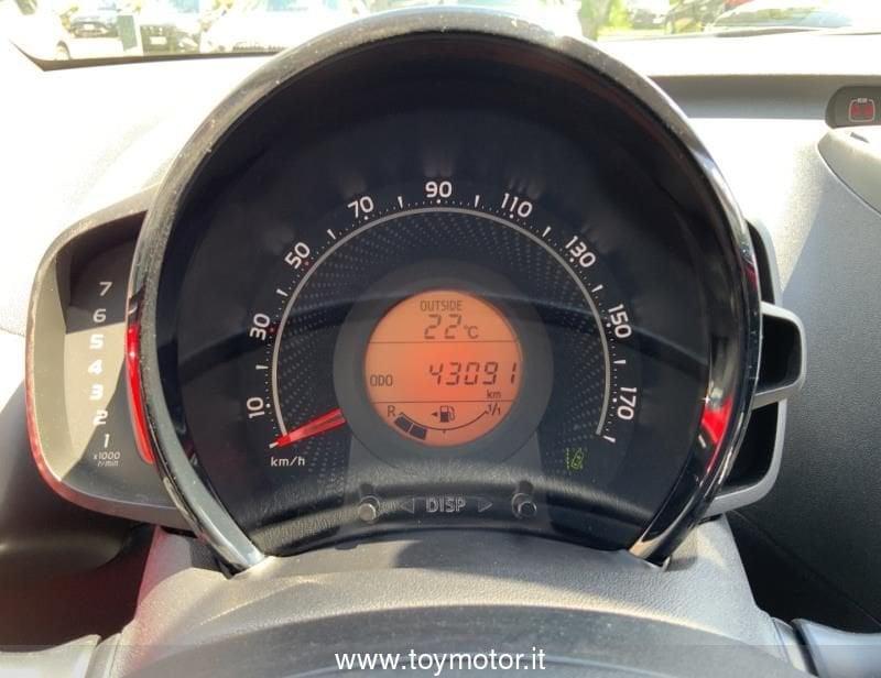 Toyota Aygo 2ª serie Connect 1.0 VVT-i 72 CV 5 porte x-play