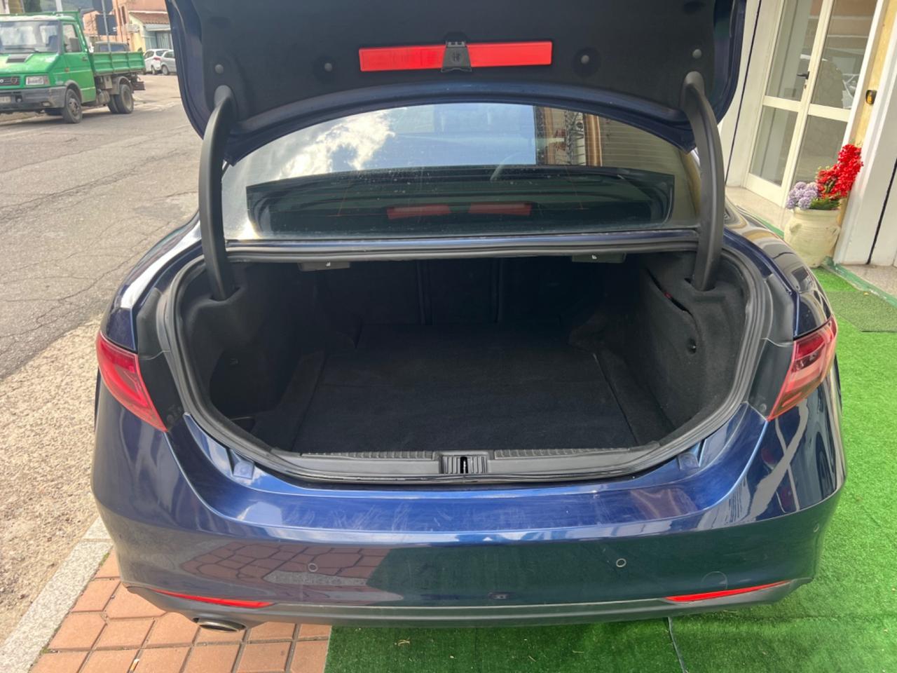 Alfa Romeo Giulia 2.2 Turbodiesel 150 CV AT8