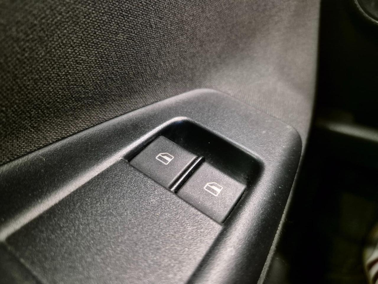 Volkswagen Polo 5p 1.4 Comfortline - NEOPATENTATI - UNIPROPRIETARIO - Clima