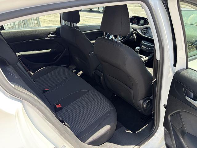 PEUGEOT 308 BlueHDi 100 S&S Active