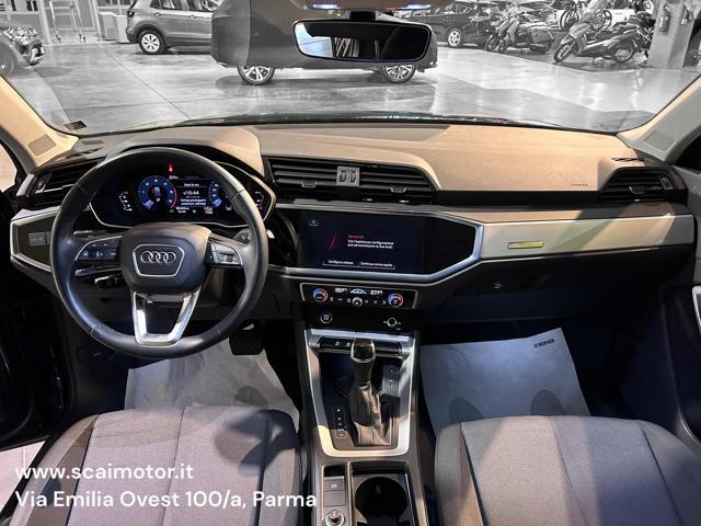 AUDI Q3 35 TDI S tronic Business Advanced