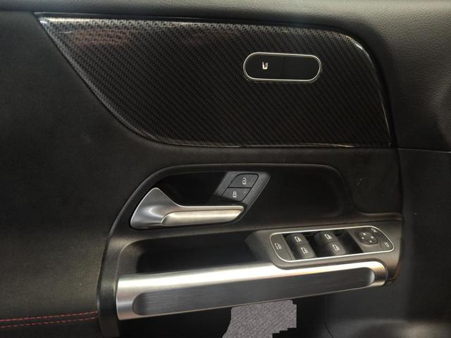 MERCEDES-BENZ GLB 200 d Automatic AMG Line Premium