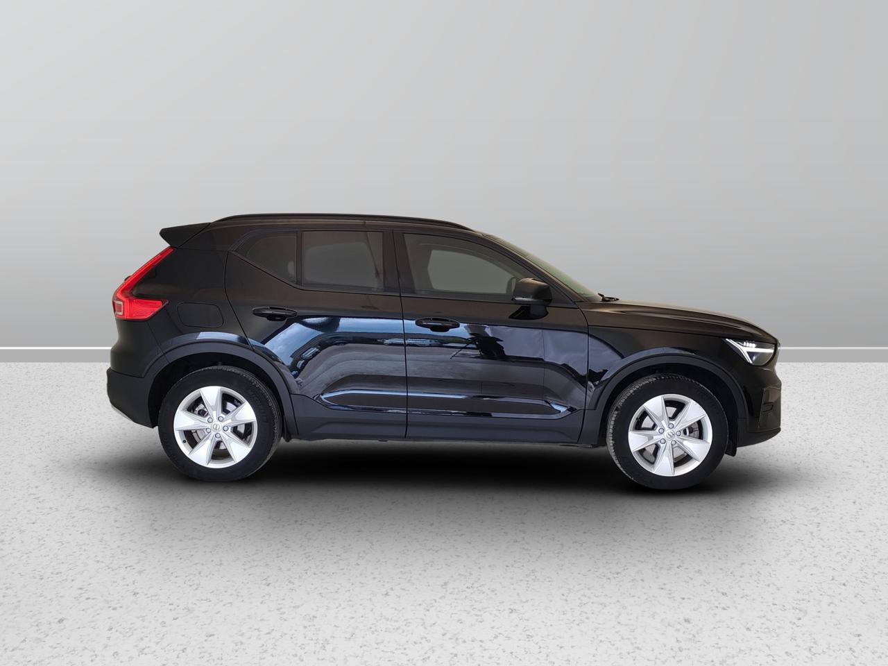 VOLVO XC40 2023 - XC40 2.0 b3 Essential auto