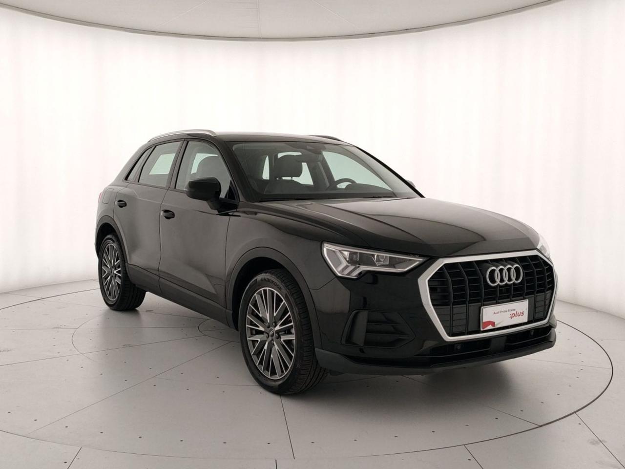 Audi Q3 45 1.4 tfsi e business s-tronic