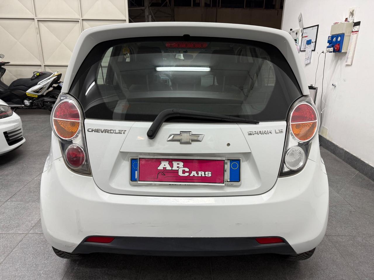 Chevrolet Spark 1.0 GPL Eco Logic Pink Lady Special Edition