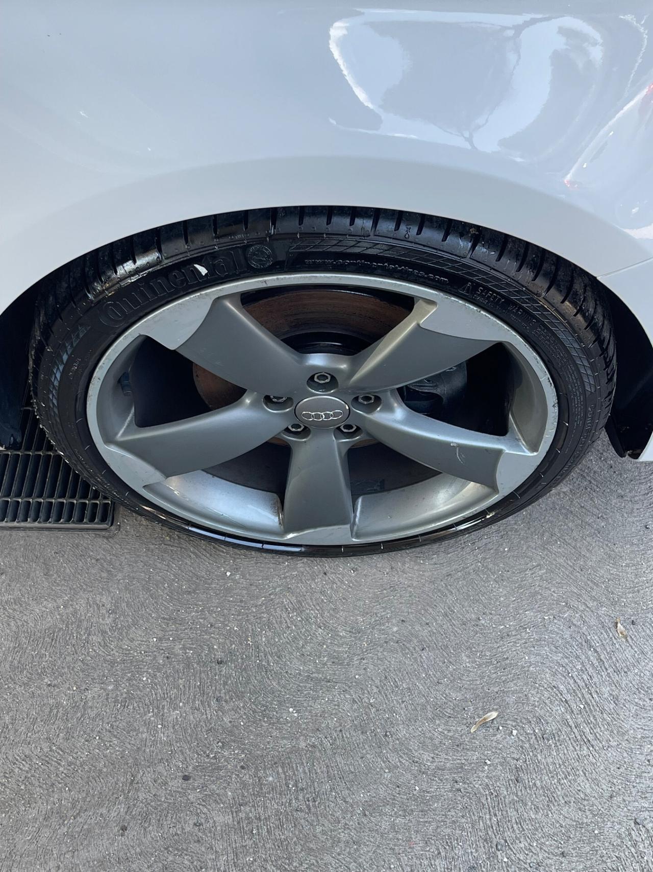 A1 SPB 1.6 TDI 116 CV/unipro/rate/s-line/