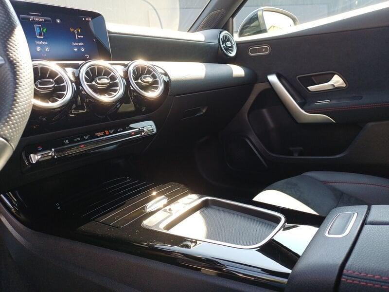 Mercedes-Benz Classe A A 180 d AMG Line Advanced Plus auto