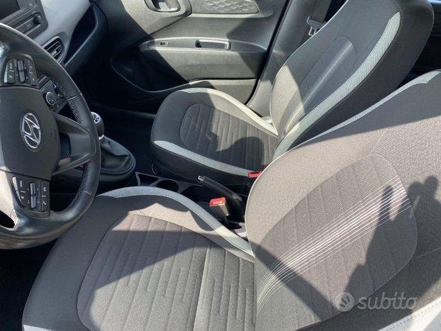 HYUNDAI i10 1.0 MPI Advanced