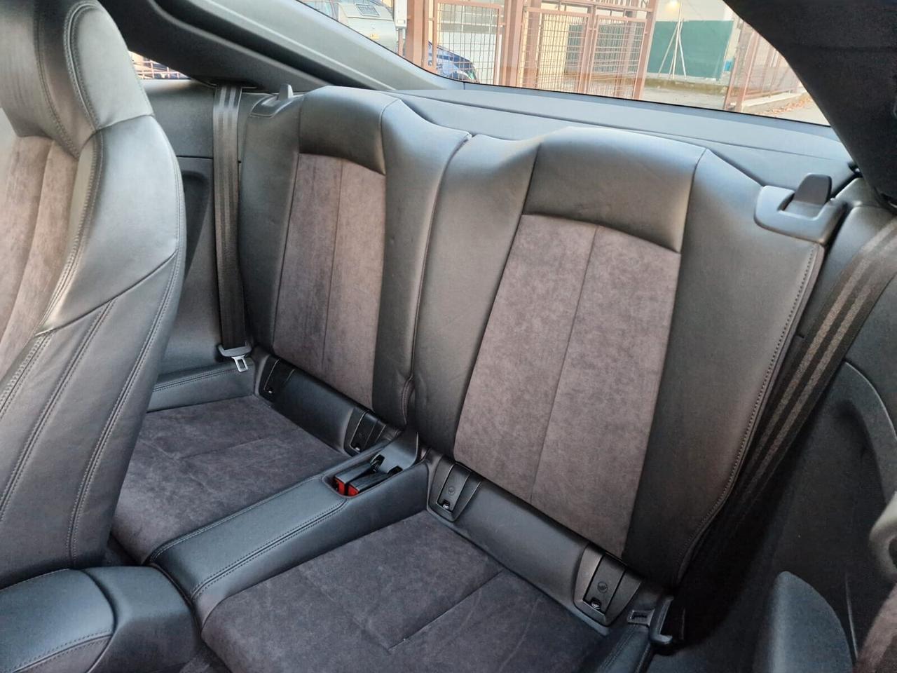 Audi TT Coupé 1.8 TFSI S tronic line