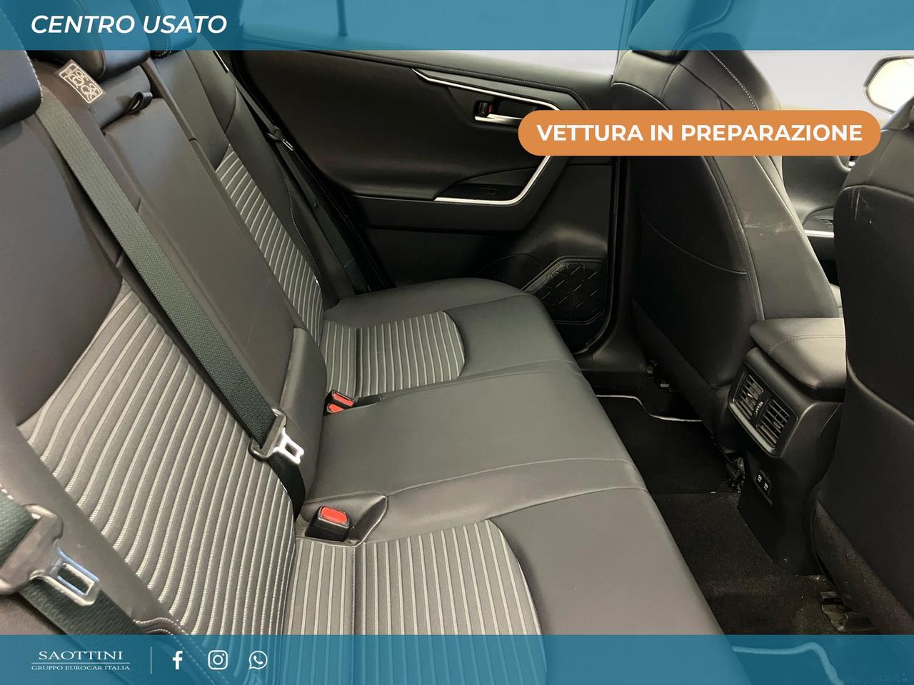 vvt-ie h Black Edition awd-i 122 CV e-cvt